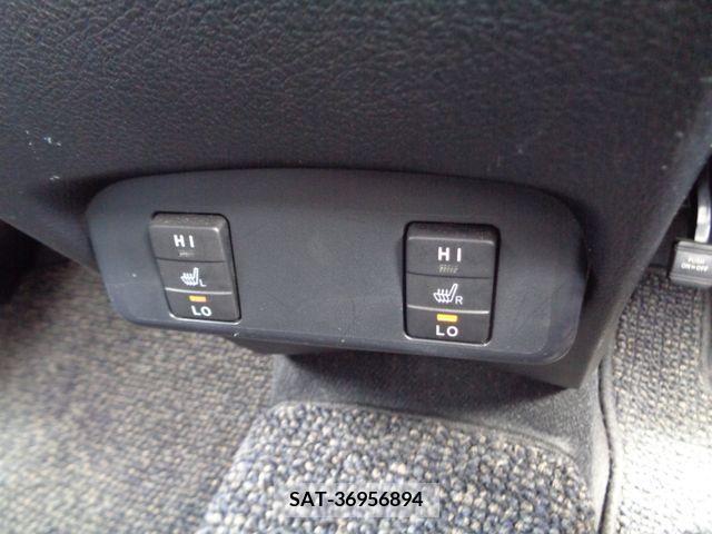 Toyota SIENTA 2016-11 384587-19