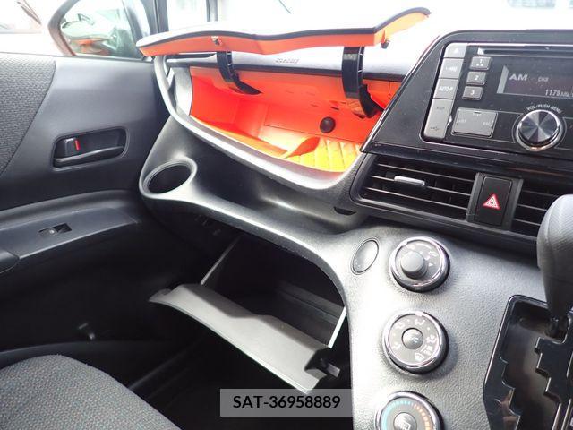 Toyota SIENTA 2019-01 217398-6