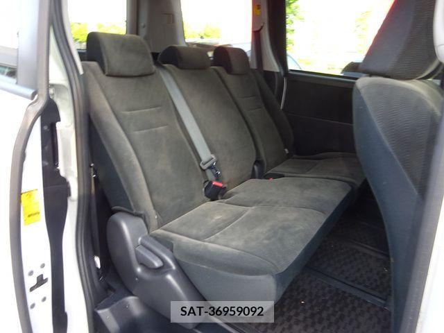 Toyota VOXY 2011-06 321322-9