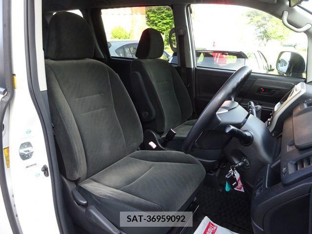 Toyota VOXY 2011-06 321322-8