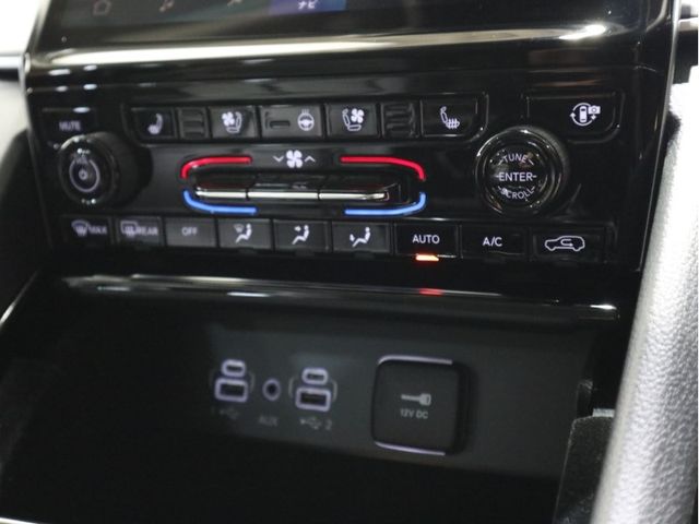 Jeep GRAND CHEROKEE 2022-08 188612-24