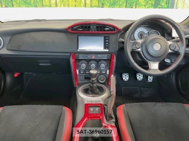 Toyota 86 2016-09 379578-1