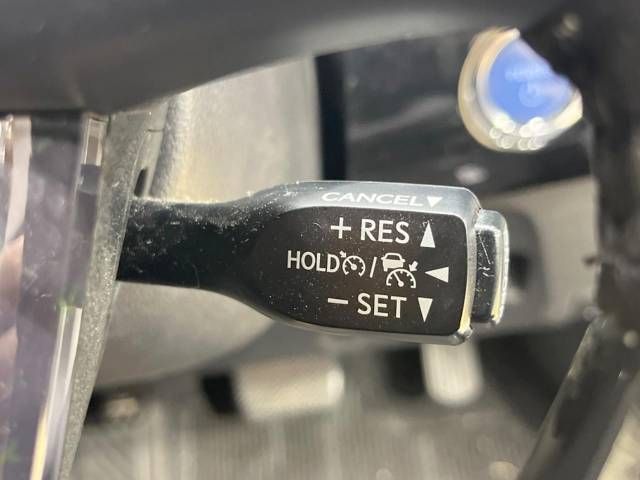 Toyota PRIUS 2017-01 12684-7