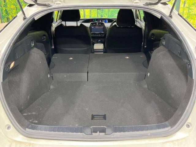 Toyota PRIUS 2017-01 12684-10