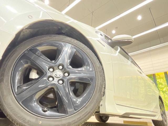 Toyota PRIUS 2017-01 12684-13