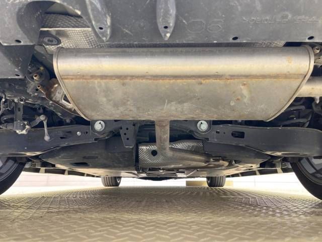 Toyota PRIUS 2017-01 12684-19