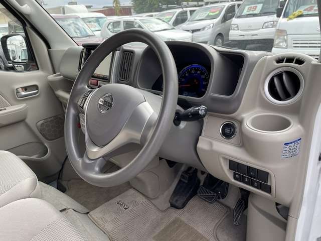 Nissan CLIPPER RIO 2017-01 10586-12