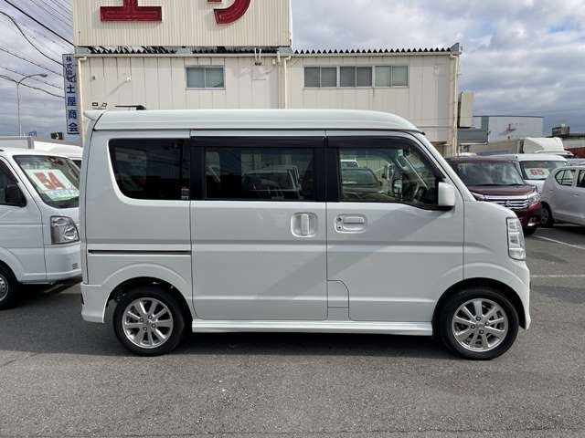 Nissan CLIPPER RIO 2017-01 10586-6