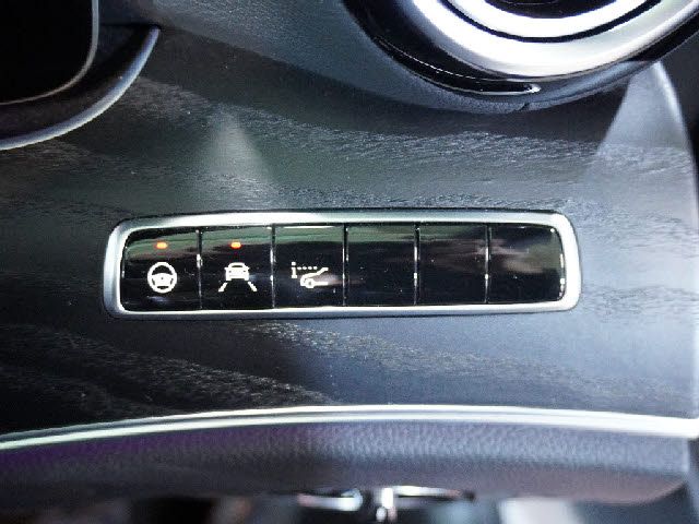 Mercedes Benz E-CLASS 2018-07 195419-14