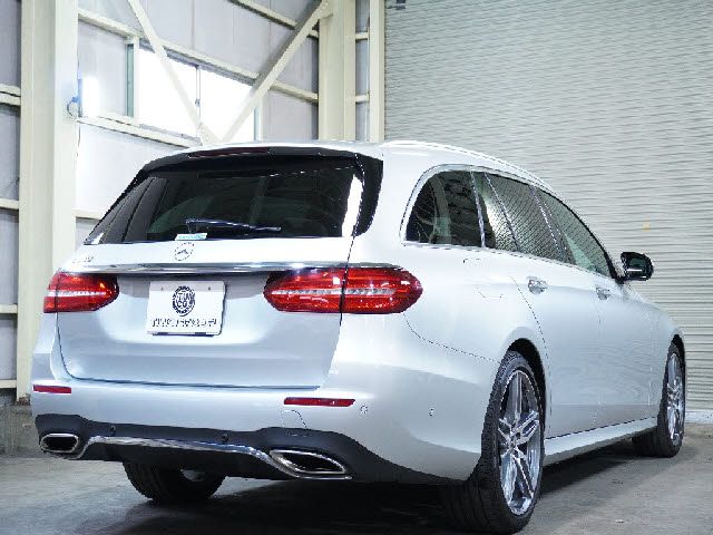 Mercedes Benz E-CLASS 2018-07 195419-1