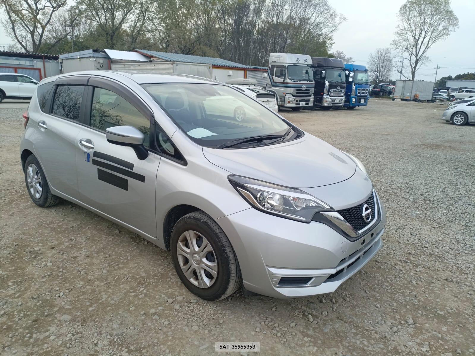Nissan NOTE 2017-04 258154-0