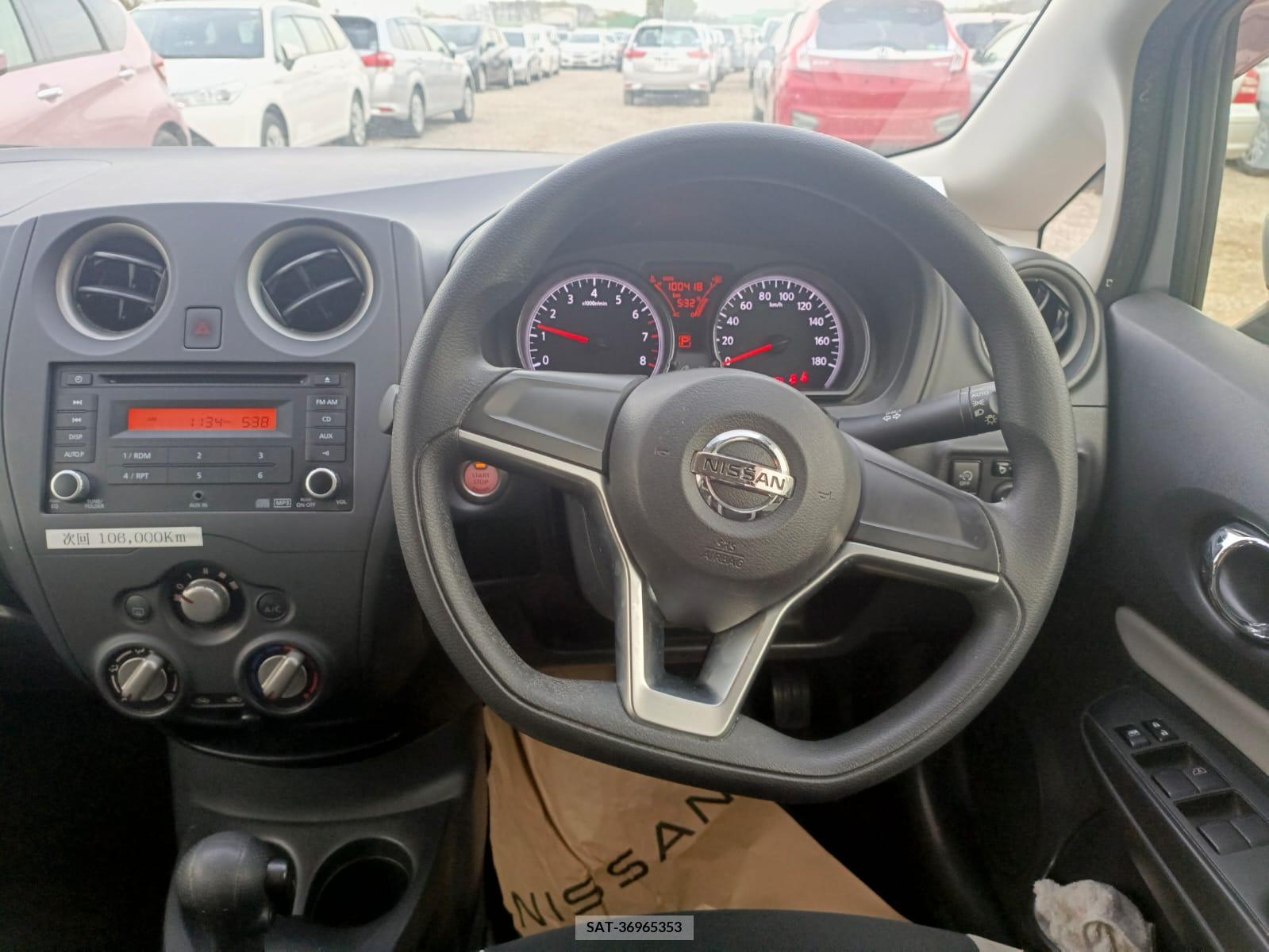 Nissan NOTE 2017-04 258154-13