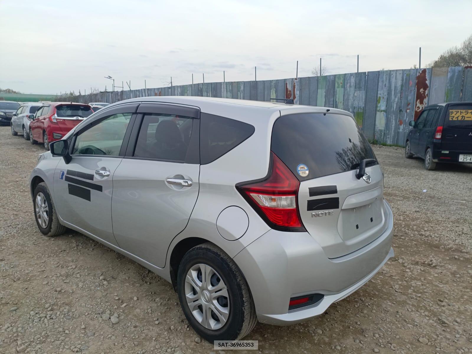 Nissan NOTE 2017-04 258154-2