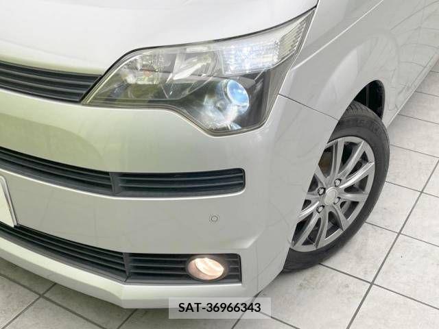 Toyota SPADE 2012-09 338475-12