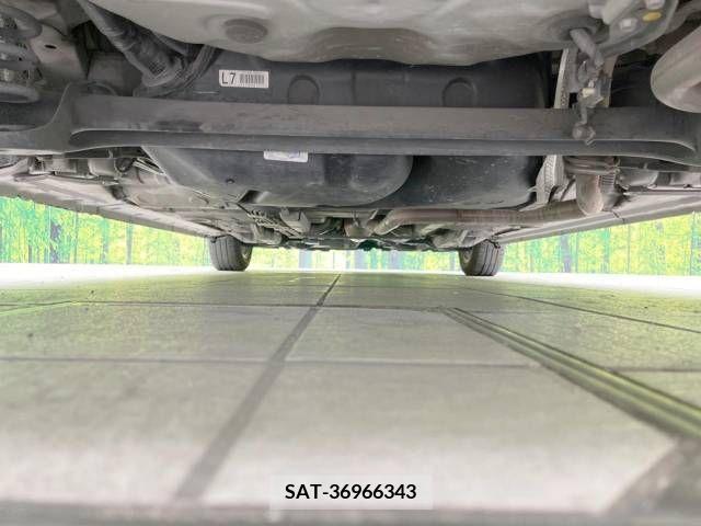 Toyota SPADE 2012-09 338475-19