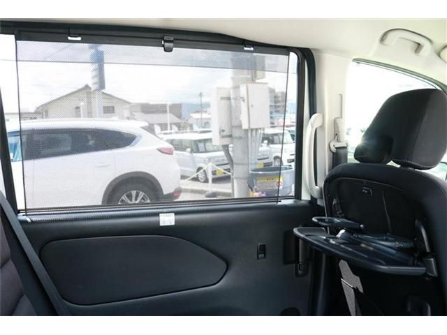 Nissan SERENA 2016-12 22733-24