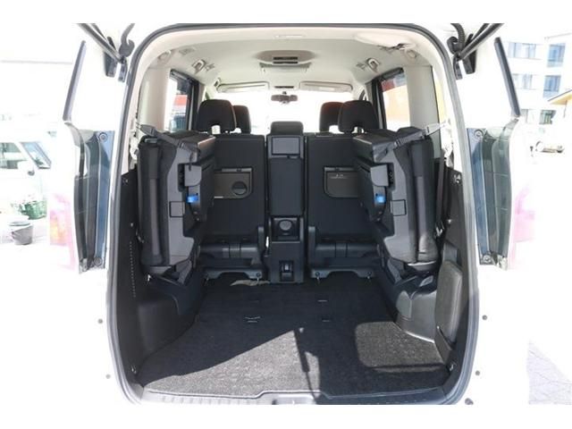 Nissan SERENA 2016-12 22733-26