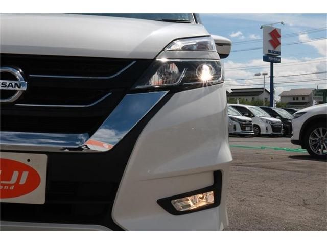 Nissan SERENA 2016-12 22733-29