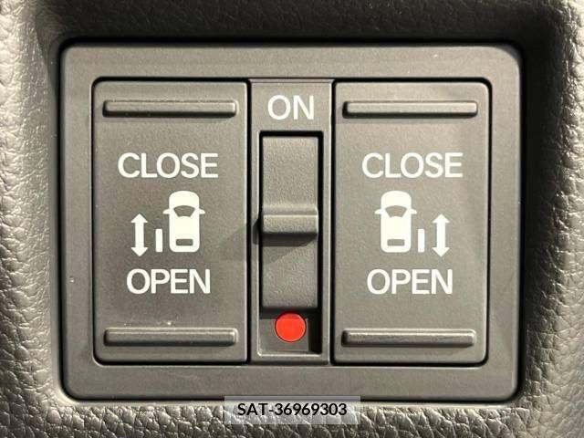 Honda N BOX CUSTOM 2020-06 307247-5
