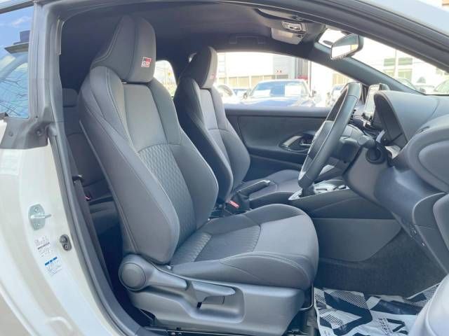 Toyota YARIS 2020-12 9617-9