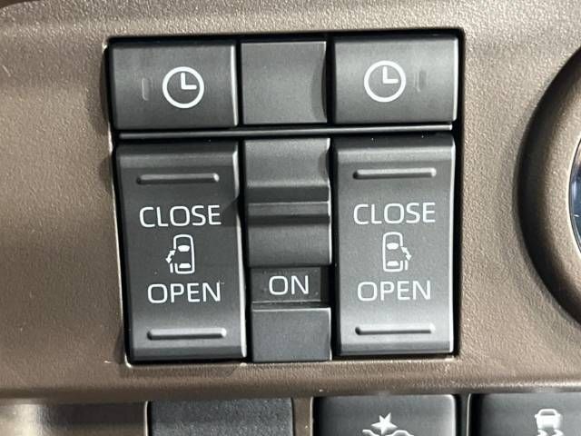 Toyota ROOMY 2022-06 24333-5