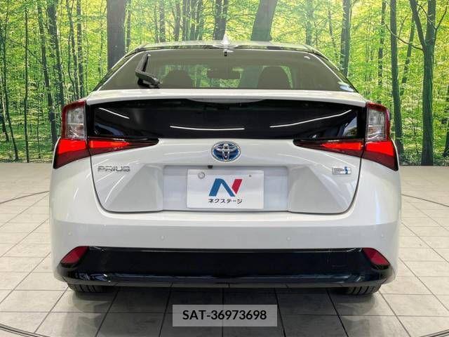 Toyota PRIUS 2020-11 282036-15