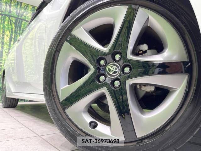 Toyota PRIUS 2020-11 282036-13