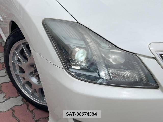 Toyota CROWN SEDAN 2010-06 325574-12
