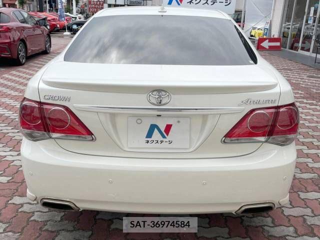 Toyota CROWN SEDAN 2010-06 325574-15