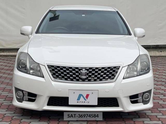 Toyota CROWN SEDAN 2010-06 325574-14