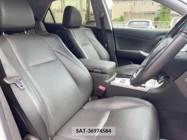Toyota CROWN SEDAN 2010-06 325574-8