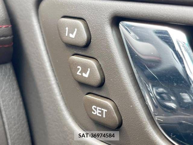 Toyota CROWN SEDAN 2010-06 325574-5