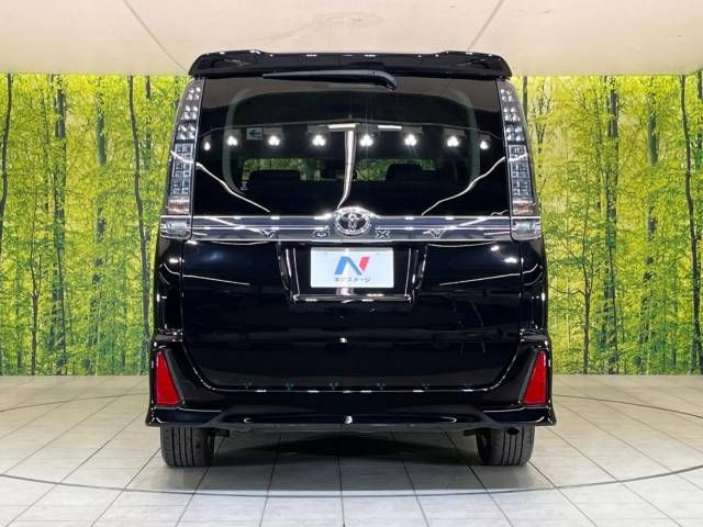 Toyota VOXY 2016-12 189945-18