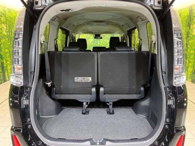 Toyota VOXY 2016-12 189945-11