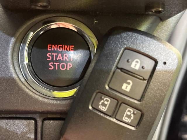 Toyota VOXY 2016-12 189945-6