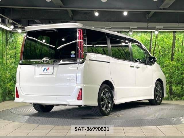 Toyota NOAH 2019-07 321639-18