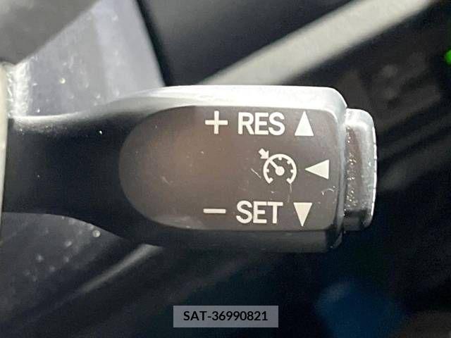 Toyota NOAH 2019-07 321639-6