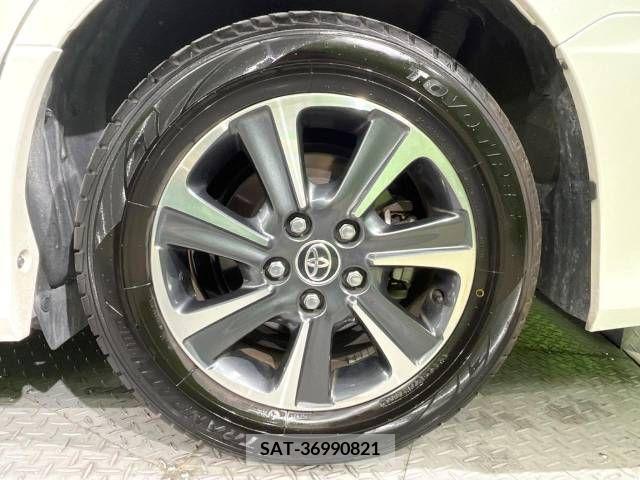 Toyota NOAH 2019-07 321639-14