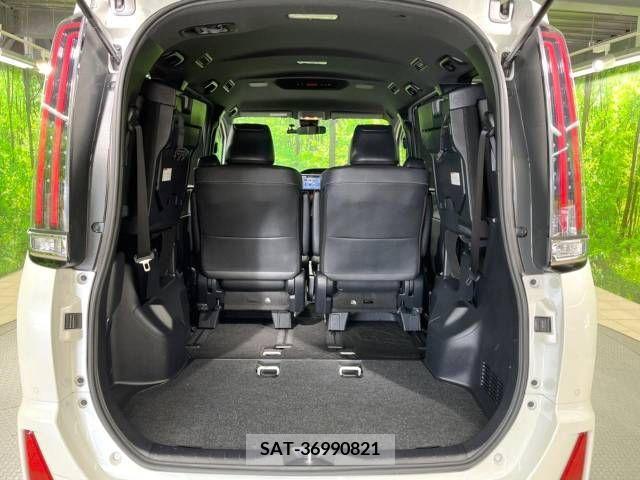 Toyota NOAH 2019-07 321639-11