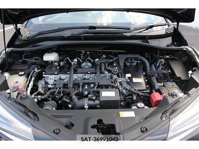 Toyota C-HR 2017-09 357865-18