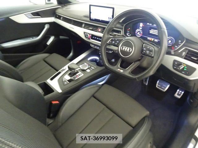Audi A4 2019-09 356487-10