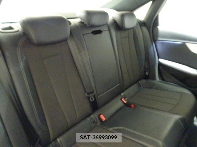 Audi A4 2019-09 356487-17