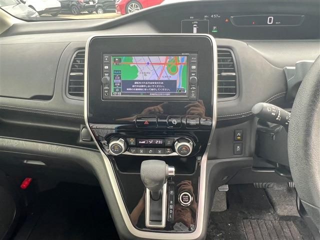 Nissan SERENA 2018-05 8384-17