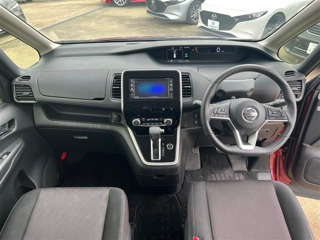 Nissan SERENA 2018-05 8384-1