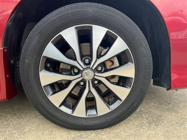 Nissan SERENA 2018-05 8384-11