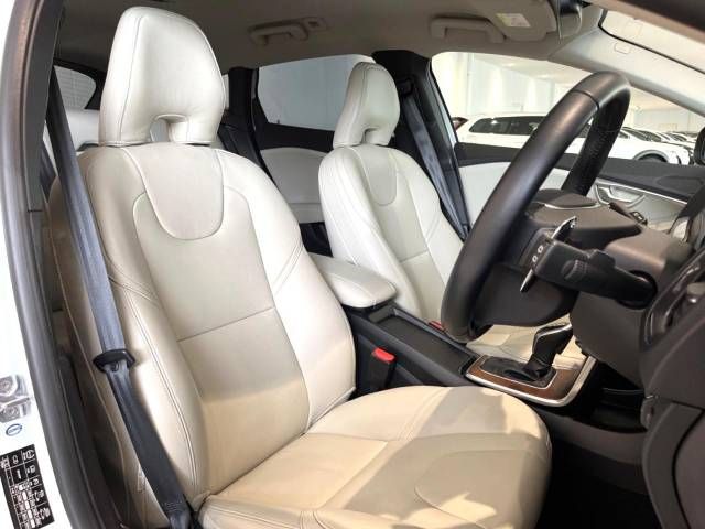 Volvo V40 2016-12 188606-12