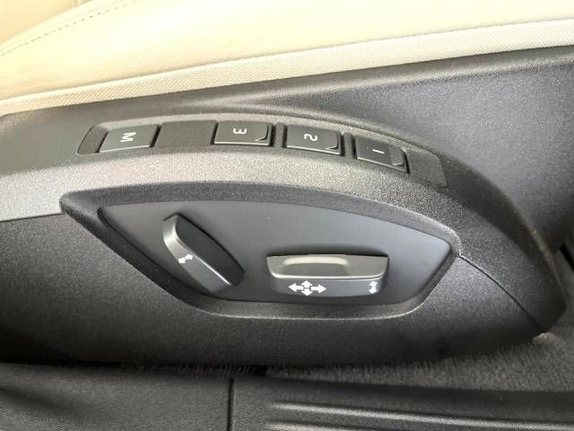 Volvo V40 2016-12 188606-8