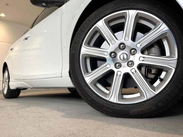 Volvo V40 2016-12 188606-16