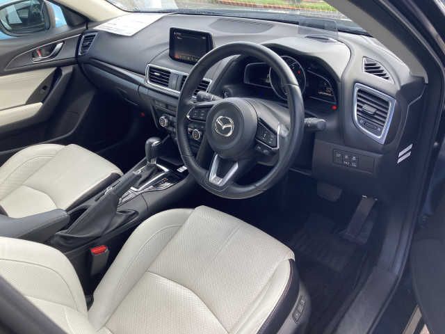 Mazda AXELA SPORT 2018-07 192839-1