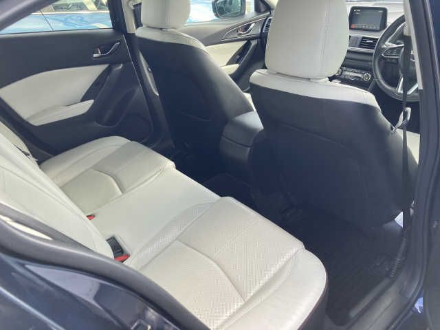 Mazda AXELA SPORT 2018-07 192839-6